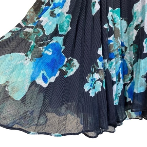 Ann Taylor Factory Y2K Twee Pleated Dark Floral A-line Skirt Knee Length Sz 14 - Picture 8 of 15